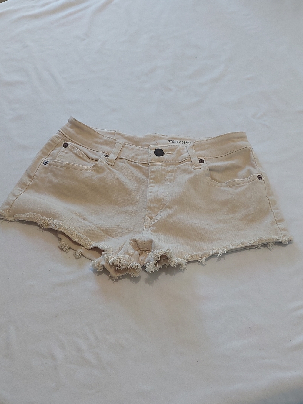 Volcom Women's Tan  Frayed Hem Denim Shorts.25 Waist  .